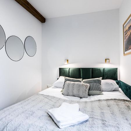 Aparthotel Lucylla ザコパネ エクステリア 写真